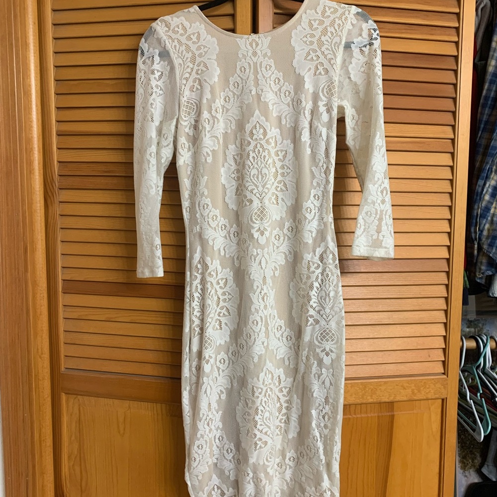 Bebe size 2 lace cocktail dress